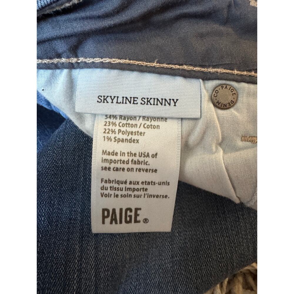Paige | Medium Rinse Skyline Skinny Jeans | Size 26 - Picture 8 of 9